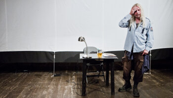 Patrik Linhart je spisovatel, výtvarník, performan. Vydává například revui Dekadent geniální. Foto: David Konečný